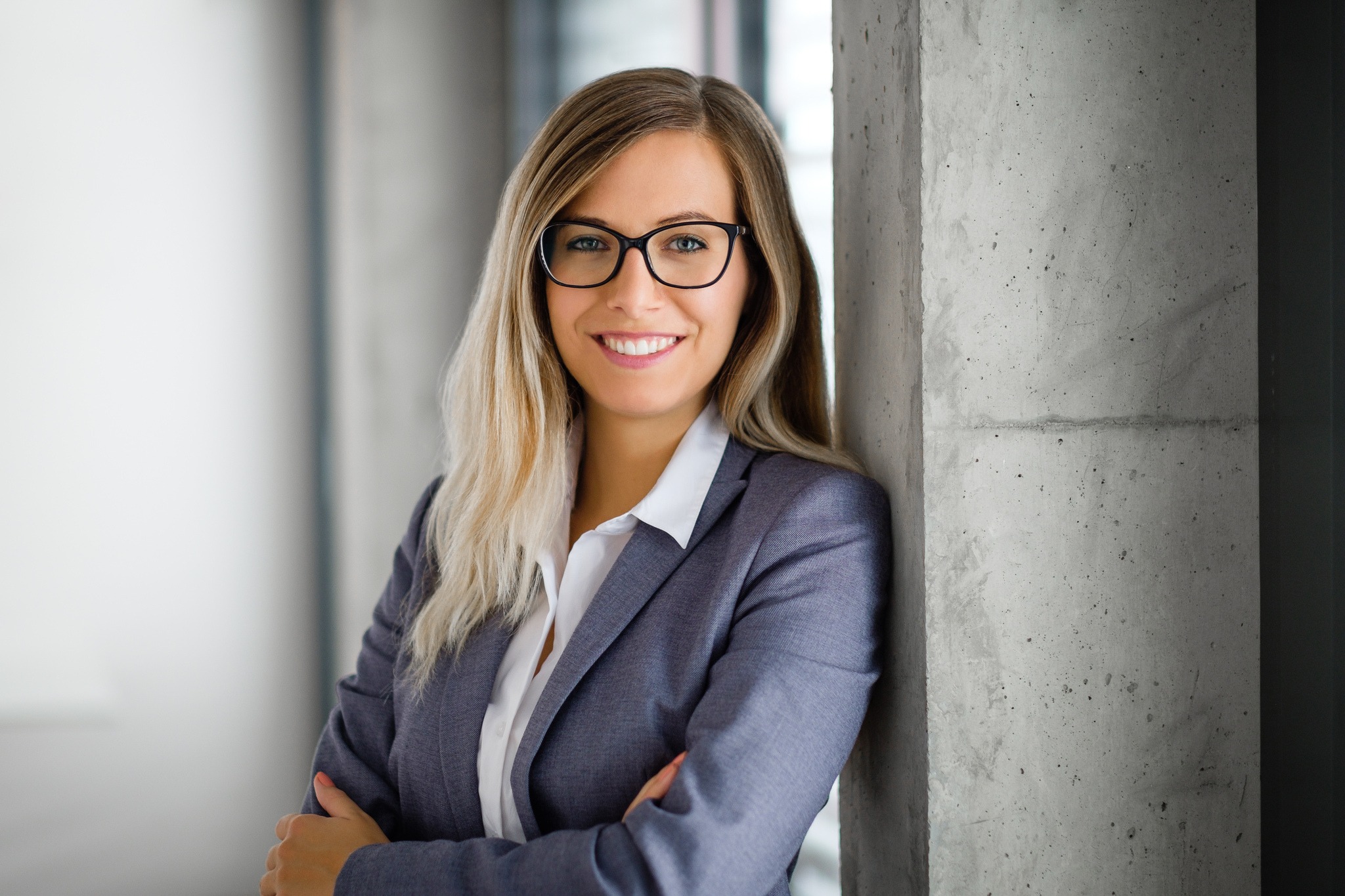 Business-Portrait Büro Frau