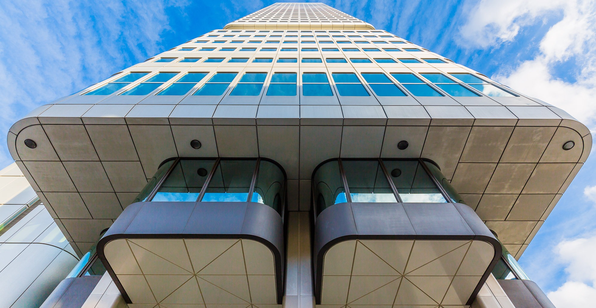 Die Kunst der Business-Fotografie: Ihr Firmengebäude im Fokus